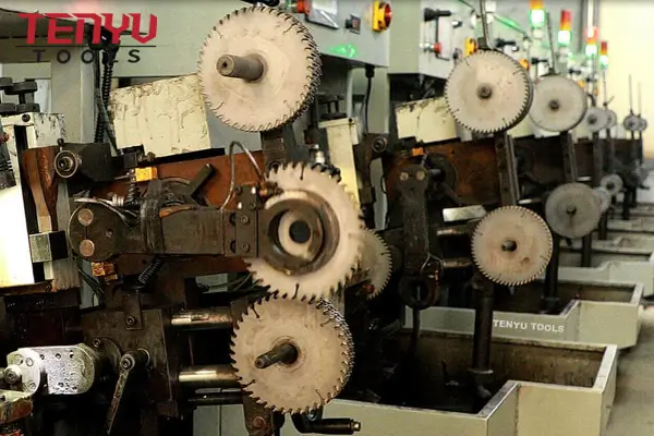 Industrial production line for TCT circular saw blades