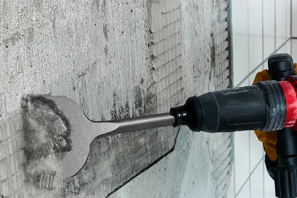 rotary hammer with SDS chisel